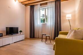 Mazzoni 10 Modern Flat