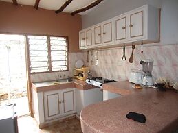 Delina Cottage Diani