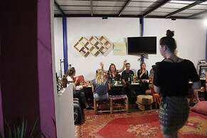 Sunset Surfhouse - Hostel