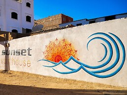 Sunset Surfhouse - Hostel