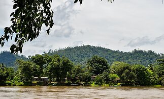 Tapir Lodge