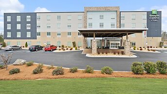 Holiday Inn Express & Suites Macon North