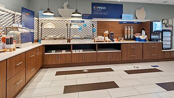 Holiday Inn Express & Suites Macon North