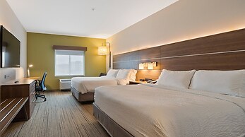 Holiday Inn Express & Suites Macon North