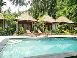 Crystal Bay Pool View Bungalow