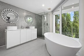 The Fairways Golf Villas