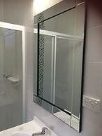 Town House Motor Inn