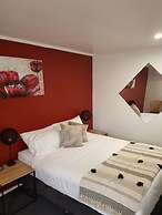 Town House Motor Inn