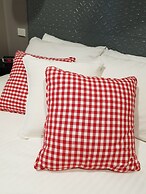 Town House Motor Inn