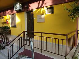 Villa Maria Apartments