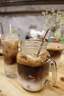 Hanah's Tiny Hanoi Homestay