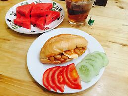 Hanah's Tiny Hanoi Homestay