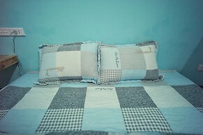 Hanah's Tiny Hanoi Homestay