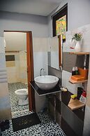 Hanah's Tiny Hanoi Homestay