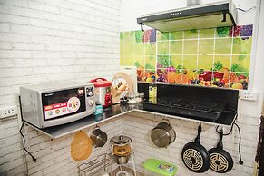 Hanah's Tiny Hanoi Homestay