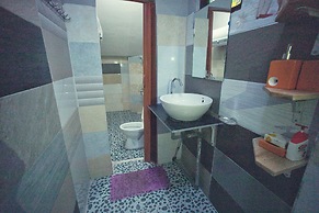 Hanah's Tiny Hanoi Homestay