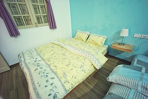 Hanah's Tiny Hanoi Homestay