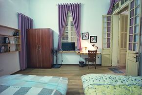Hanah's Tiny Hanoi Homestay