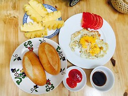 Hanah's Tiny Hanoi Homestay