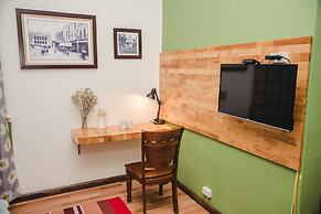 Hanah's Tiny Hanoi Homestay