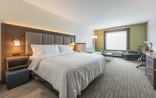 Holiday Inn Express & Suites Moncton by IHG