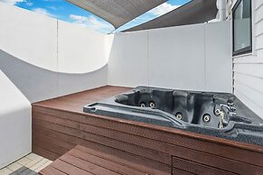 ASURE Rotorua International Motor Inn