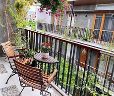 Tam House Villa Hotel