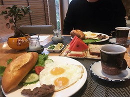 Tam House Villa Hotel