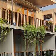 Tam House Villa Hotel