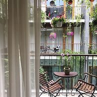 Tam House Villa Hotel