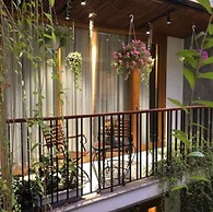 Tam House Villa Hotel