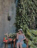 Tam House Villa Hotel