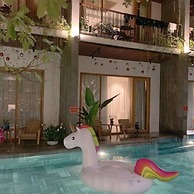 Tam House Villa Hotel