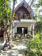 Gili Turtle Beach Resort