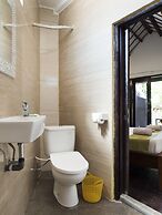 Gili Turtle Beach Resort