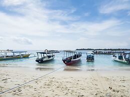 Gili Turtle Beach Resort