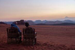 Desert Moon Camp