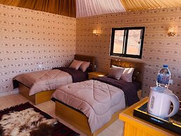 Desert Moon Camp