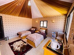 Desert Moon Camp