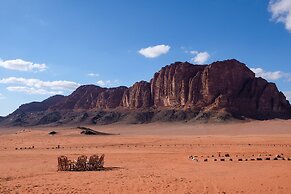 Desert Moon Camp