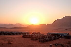 Desert Moon Camp