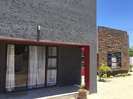 The New Mall Guest House