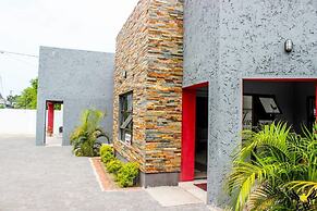 The New Mall Guest House