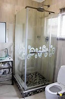 The New Mall Guest House