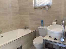 The New Mall Guest House