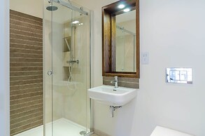 Custom House Square: Cathedral Quarter