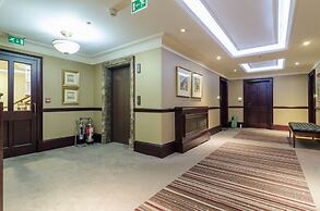 Custom House Square: Cathedral Quarter