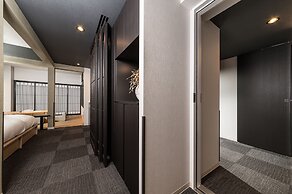 MIMARU KYOTO NIJO CASTLE