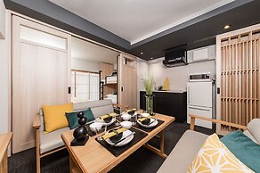 MIMARU KYOTO NIJO CASTLE