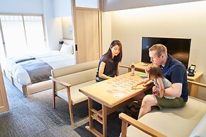 MIMARU KYOTO NIJO CASTLE